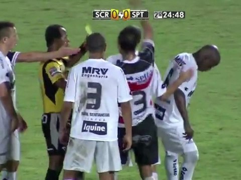 Insolite : il proteste en effectuant le Moonwalk de Michael Jackson !