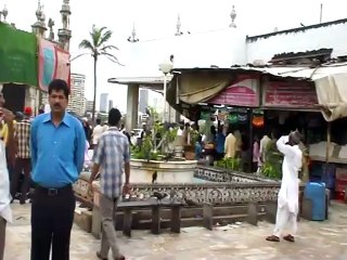 Haji Ali Dargah, Mumbai (INDIA)