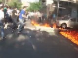 فري برس دمشق قطع كورنيش الميدان ورمي المنشورات أثناء المظاهرة 9 5 2012 Damascus