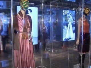 Нью-Йорк: невозможные диалоги Прады и Скиапарелли