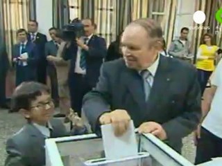 Cezayir’de seçimlere katılım düşük