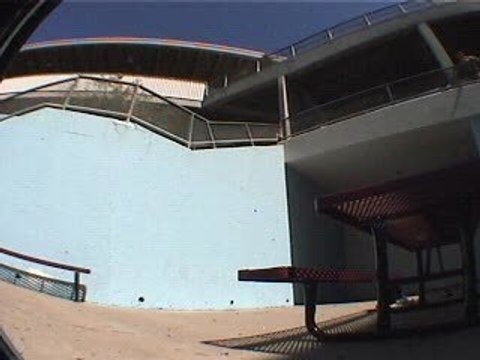 mega chute en roller face a la mort