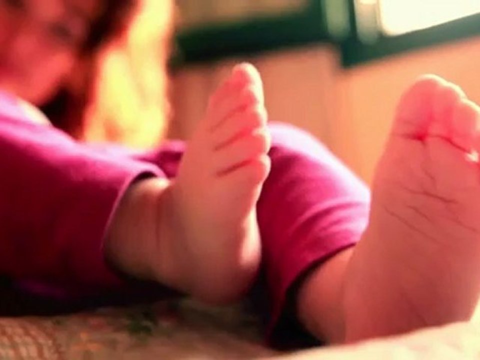 POP ROCK ESPAÑOL ► UNA TRIBU MAS ♫ Dame una razón ► MUSICA COPYLEFT Málaga - España