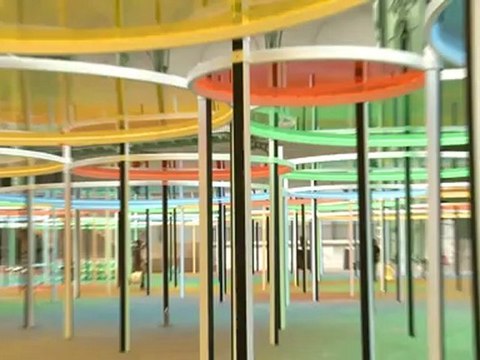 Monumenta: Daniel Buren éclabousse de couleurs le Grand Palais