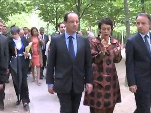 [Présidence] Jean-Pierre Bel et François Hollande célèbrent l'abolition de l'esclavage