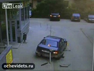 Sizce park mı etmeye çalışıyor?