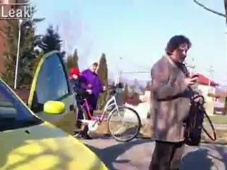 Sizce bu Bayan sürücü ne yapmak istiyor?