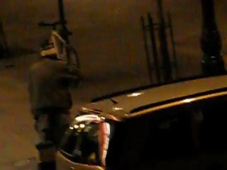 11 maggio 2012 ore: 00.45 il pazzo amante del reggae e del rap sotto casa mia!!