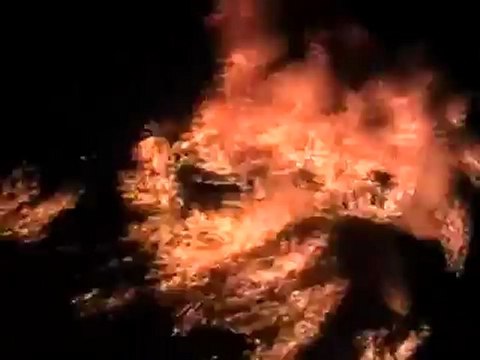 فري برس دمشق حي التضامن اغلاق الطرق رداً على تفجير القزاز 10 5 2012 Damascus