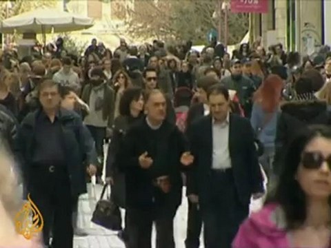 Europe give cautious welcome to Greek bailout deal