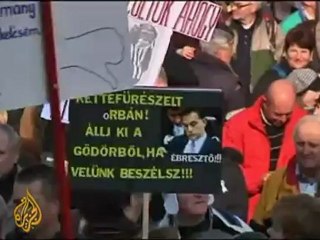 Hungarians rally against constitutional changes