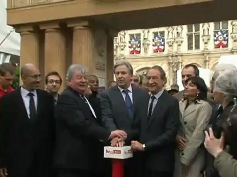 Bertrand Delanoë parle d’Europe aux jeunes français