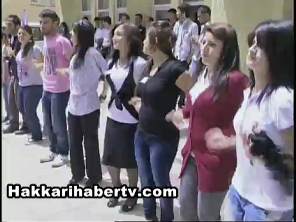 Hakkari üniversitesinden örnek davranış