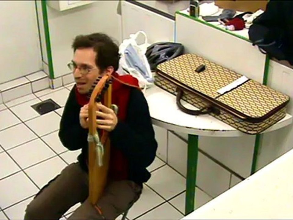 Ce n'etait pas le grand amour (Jean-Baptiste) @  Lavomatic Tour (Saison 5 - 2012-01-04)