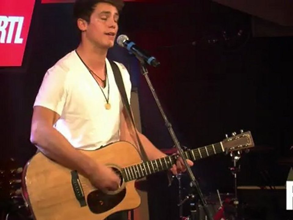 Bastian Baker - Lucky en live dans le Grand Stu...