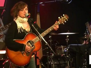 Diane Tell - En pointillé en live dans le Grand Studio RTL