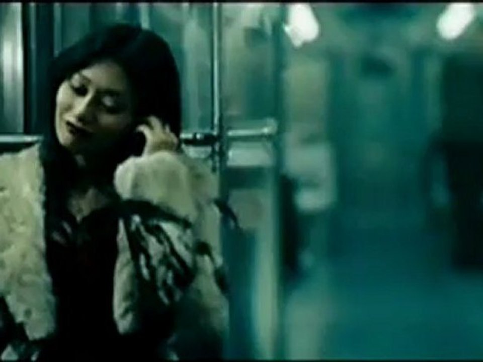 Midnight Meat Train - Clip - Girl on train