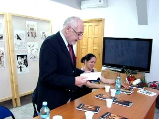 Valentin Ciuca-prezinta volumele Dorinei Neculce