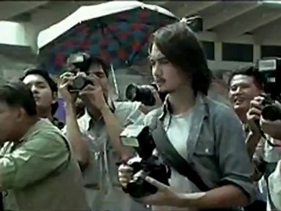 Shutter - Clip - Ghost in the crowd
