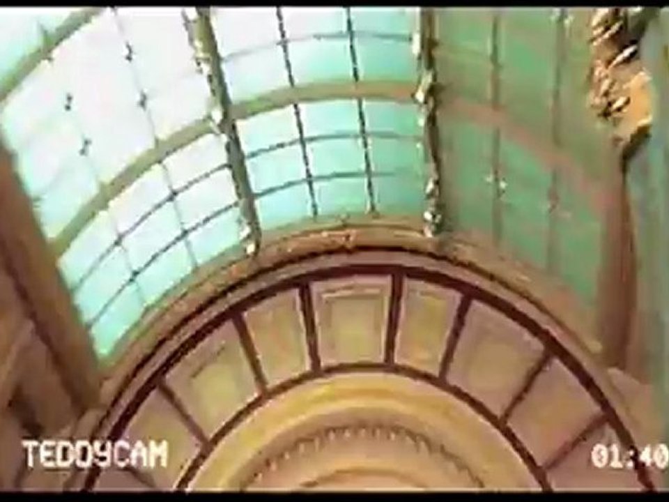 St. Trinian's - Clip - Trafalgar Square