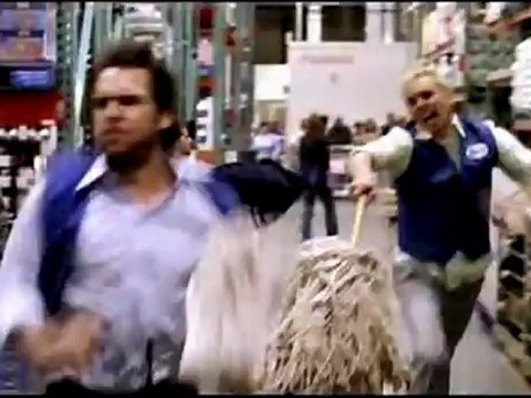 Employee of the Month - Jessica Simpson interview