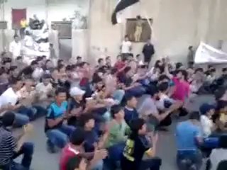 Video herunterladen: فري برس  درعا حوران الحارة مظاهرة أطفال مسائية  11 5 2012  ج1 Daraa