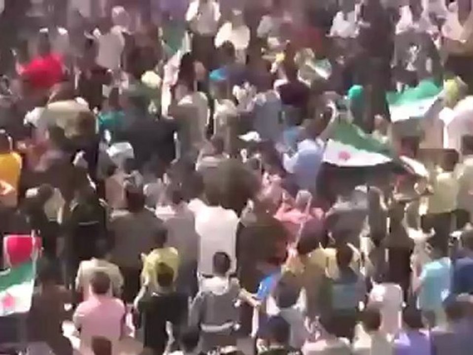 فري برس إدلب  معرة النعمان مظاهرة حاشدة الجمعة 11 5 2012 Idlib