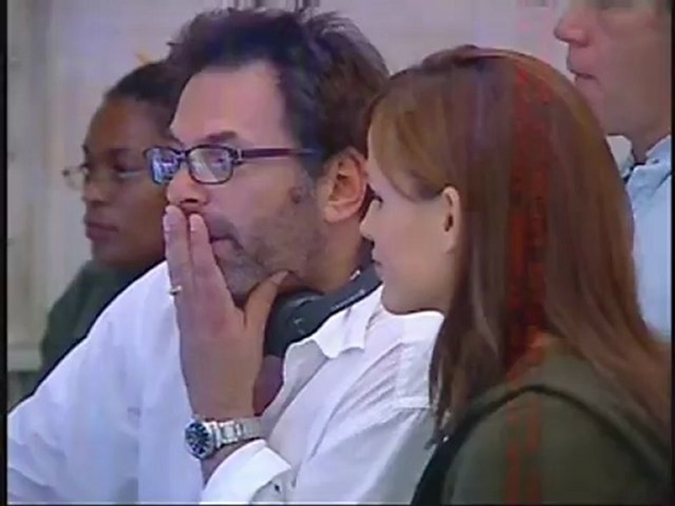 Alias Season 4 - DVD Feature (Extract) - A chat with Jennifer Garner