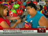 (VÍDEO) Madres venezolanas reciben incentivos para el desarrollo de proyectos socioproductivos 11.05.2012