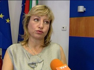 РЕЙТИНГИТЕ НА ПАРТИИТЕ И ПОЛИТИЦИТЕ