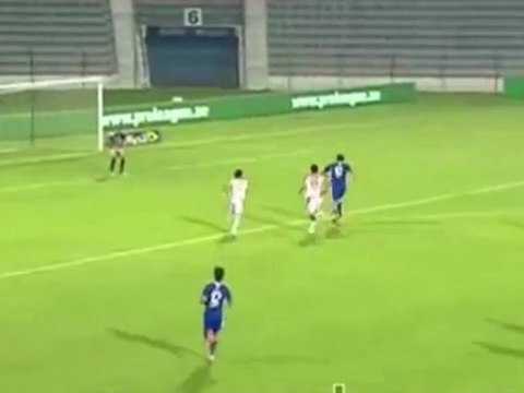 A 35 ans, Luca Toni continue de faire trembler les filets