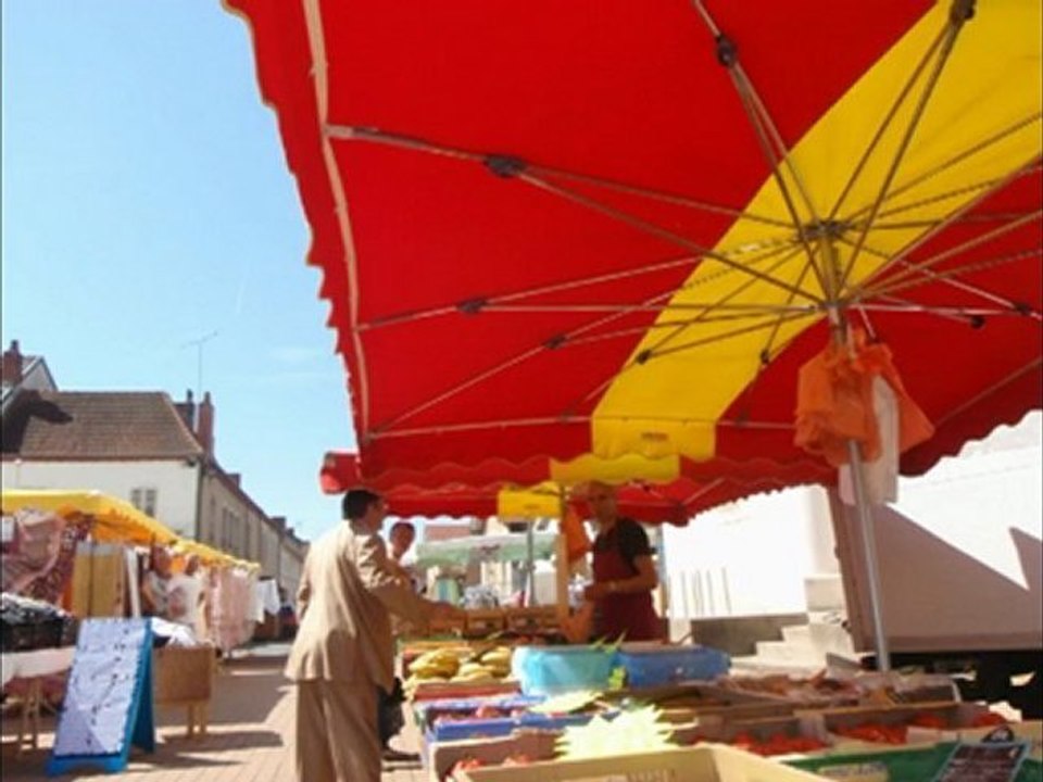 Bernard LESTERLIN sur le marché de Commentry