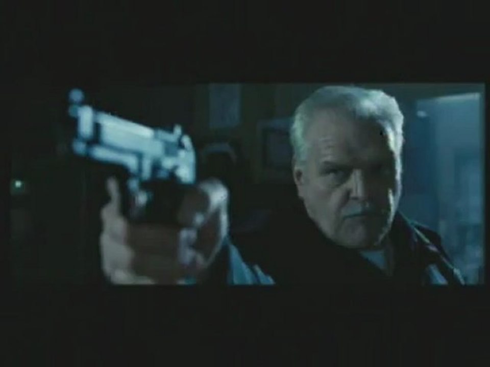 Assault on Precinct 13 (2005) - clip - Put the weapon down