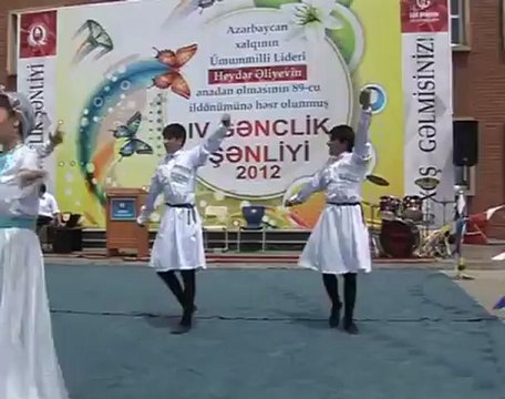 IV Gənclik Şənliyi Dagestan reqsi 2