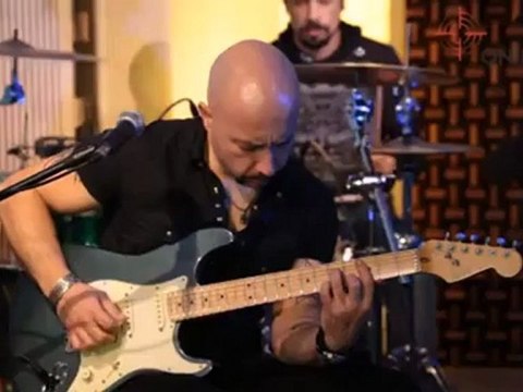 Haluk Levent - Acılara Tutunmak