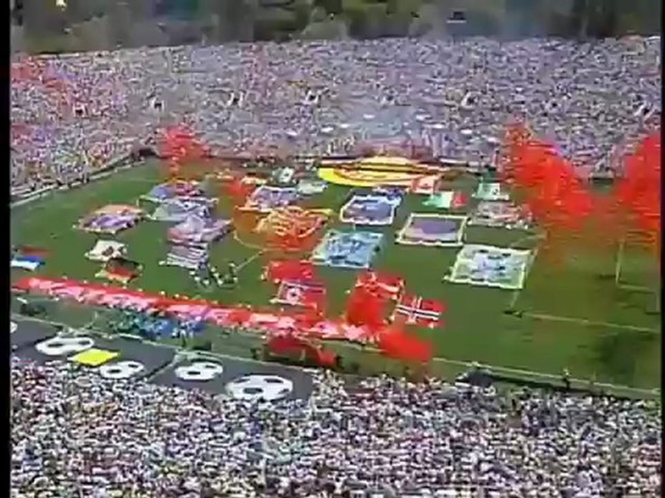 Jennifer Lopez - Let s Get Loud (Live Women s World Cup Final) (10 07 1999)