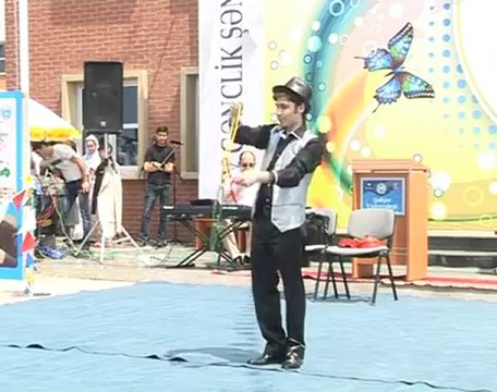 IV Gənclik Şənliyi Foks-illuziya