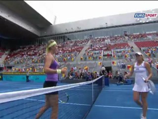 Azarenka iyi alıştı