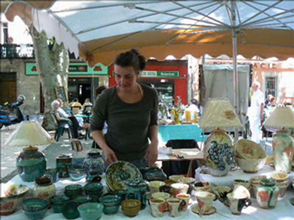 11 mai 2012 "Fête du printemps à Salernes" organisée par Véra Vagh adjointe à la culture de la Mairie de Salernes avec la participation des Artisans d'art, produits du terroir, et autres...