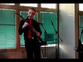 Au Dessus de la Masse (Francois Ville live au Festival Zikomobile)