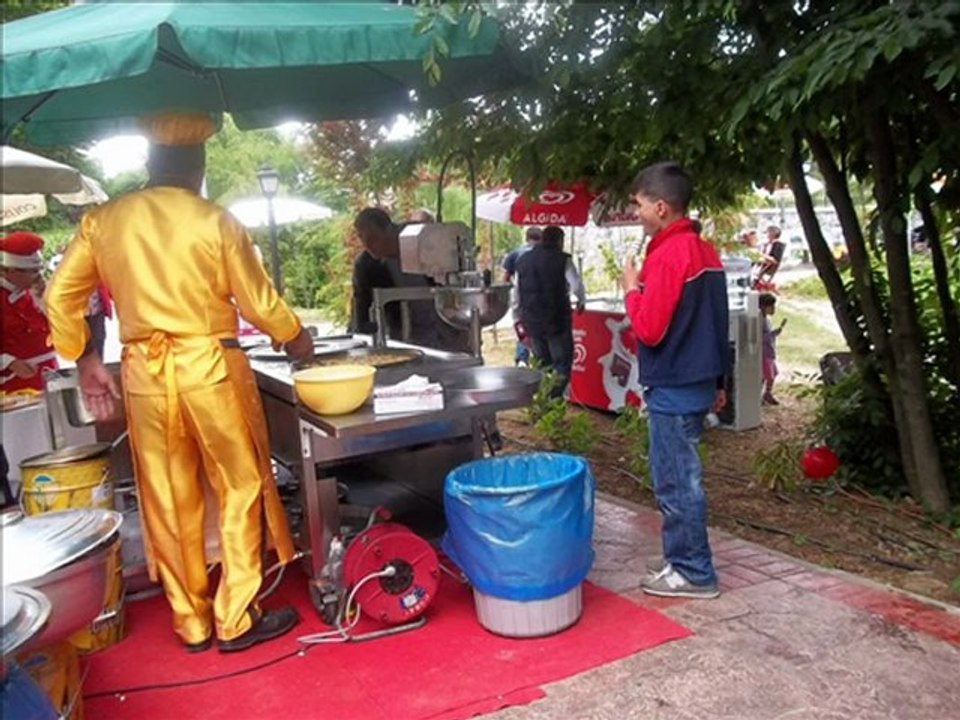 Acar kent Geleneksel  Vadi Park Şenliğin'de Lokma İkramı