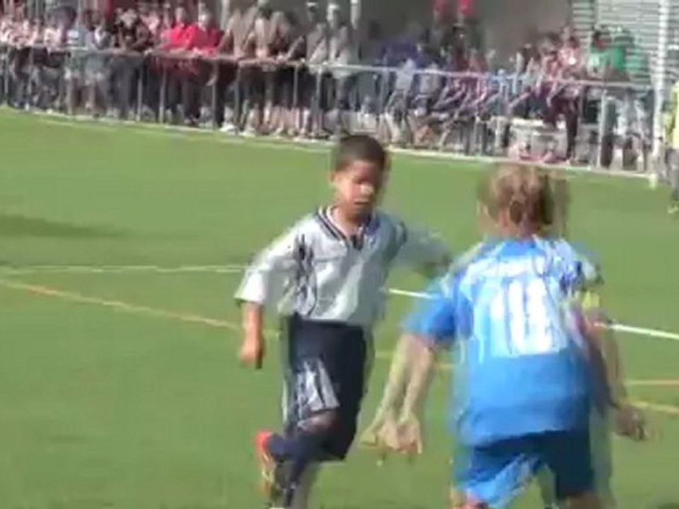 PERFORMANCE B vs PUBILLAS CASA B