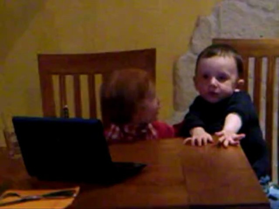 louis fait connaissance au restaurant