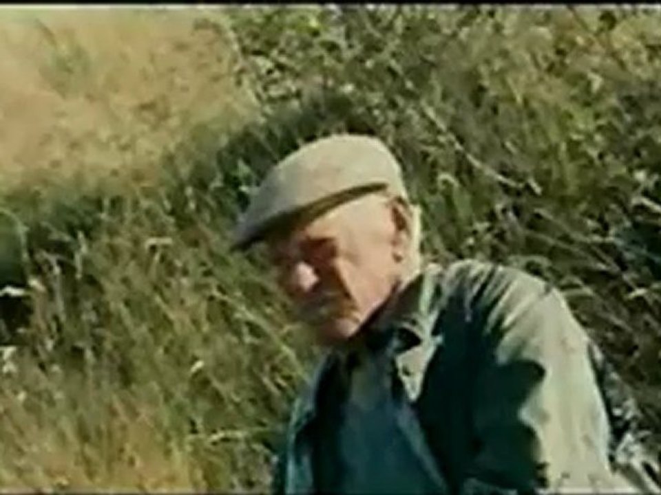 Modern Life - Clip - Field