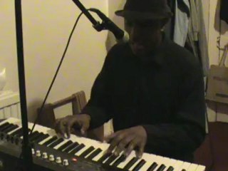 She Don't Have To Know John Legend - Enké Soul 2011