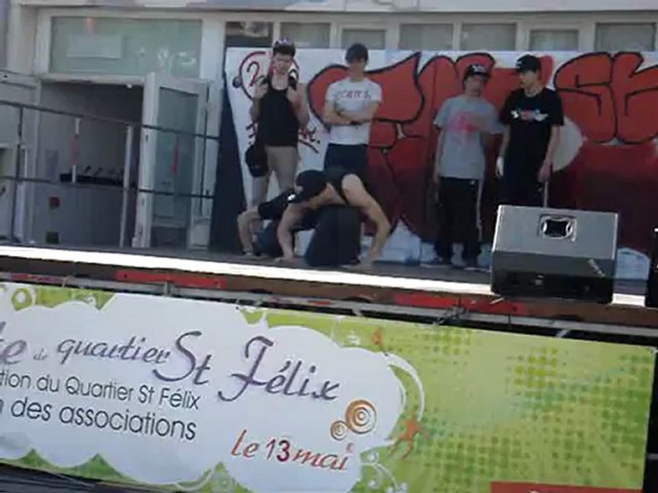 D-Unit Crew show in Félix Thomas
