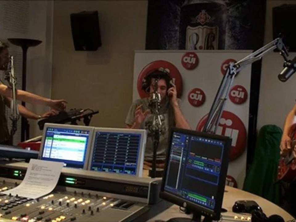 Emzel Café - Serge Gainsbourg Cover - Session Acoustique OÜI FM