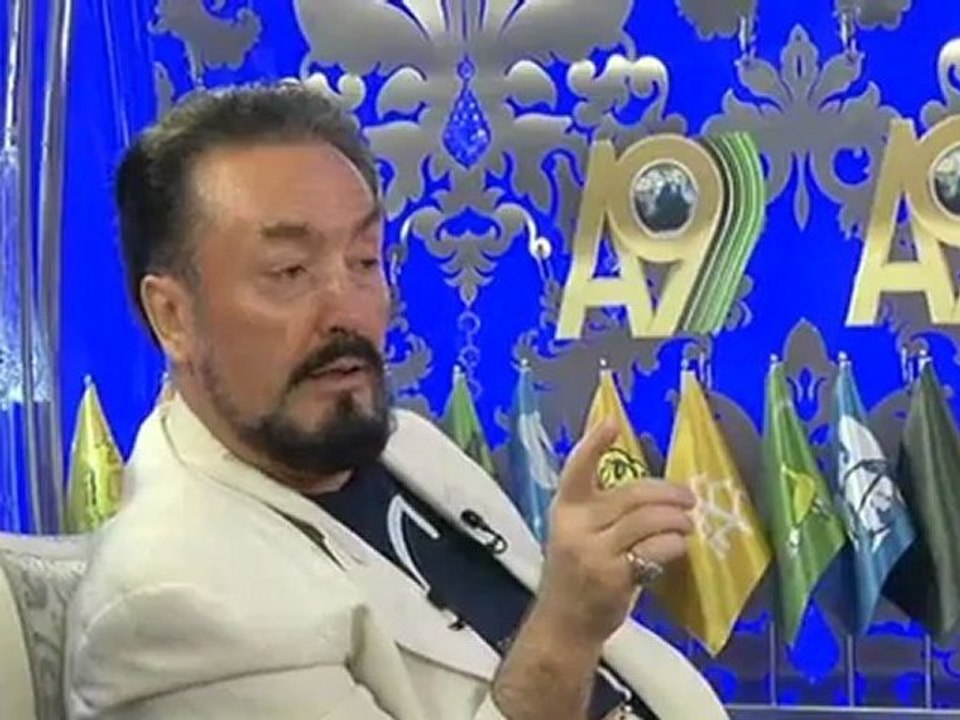 Şeyh Nazım Kıbrısi Hazretleri'nin manevi oğlum olarak hitap ettiği Sayın Adnan Oktar'a gönderdiği mübarek hediyeler