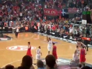 Printezis Gamewinner For Olympiacos In Euroleague Finals