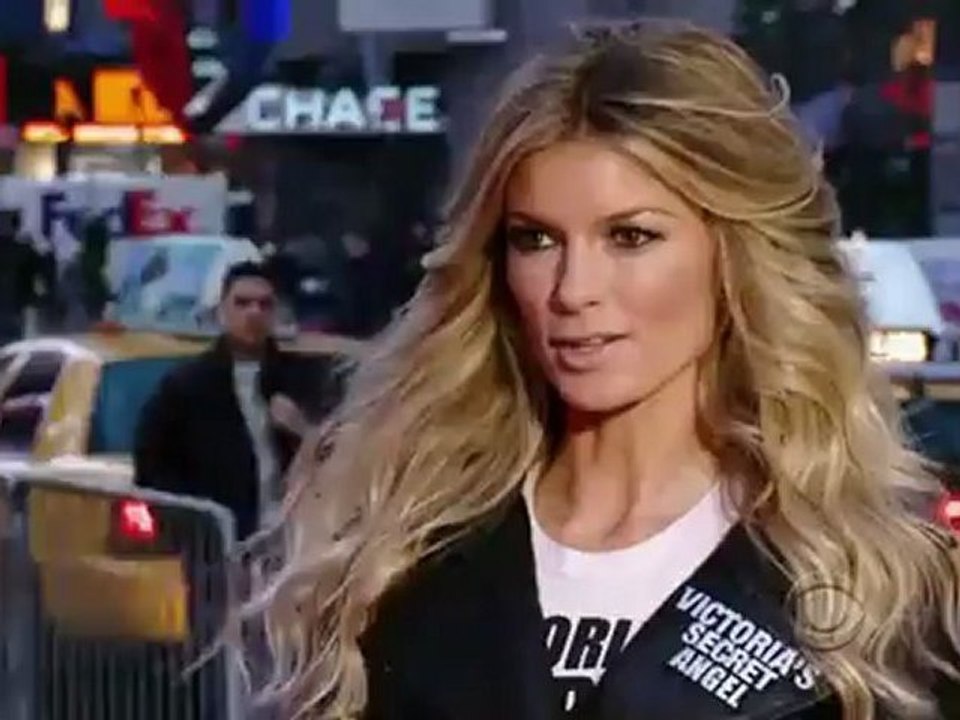 Victoria's Secret Fashion Show 2009 - [http://grand-krilin.over-blog.com/]